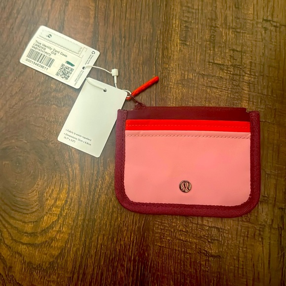 Card Case - Picture 1 of 3